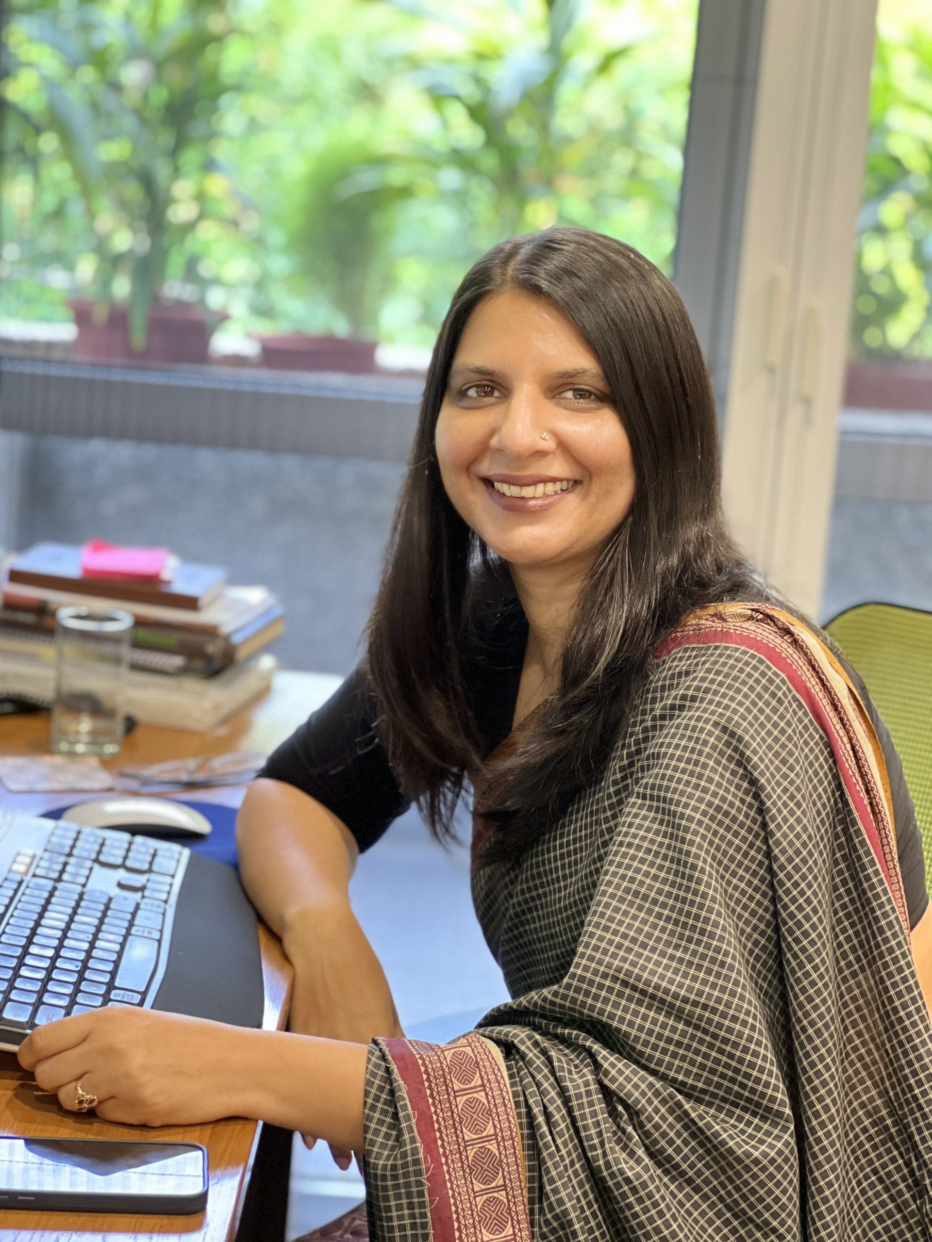 सरकार द्वारा एफसीआरए परमिट रद्द करने के दो महीने बाद सीपीआर की सीईओ YAMINI AIYAR ने इस्तीफा दे दिया।